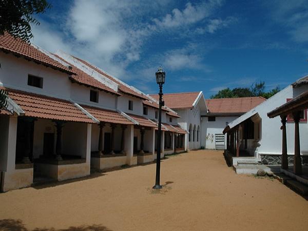 தக்ஷிண்சித்ரா