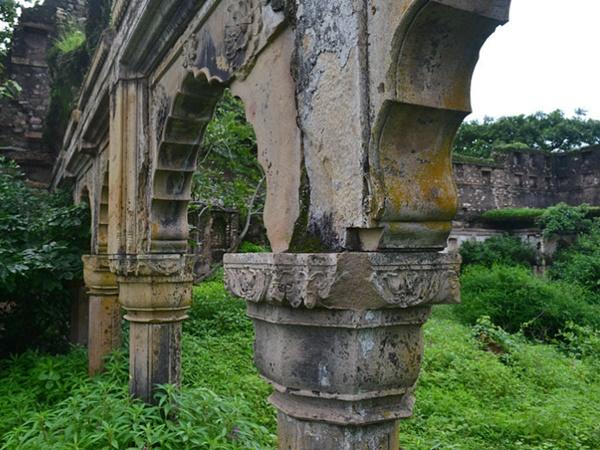 சோன்பத்ராவும் குகை ஓவியத் தலங்களும் சோன்பத்ராவும் குகை ஓவியத் தலங்களும்