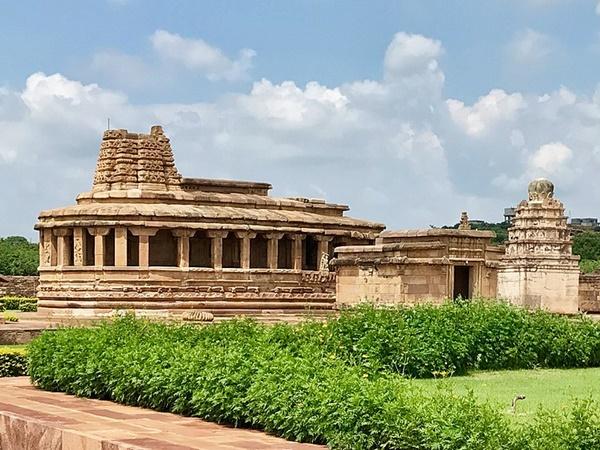 கலகநாத கோயில்கள்