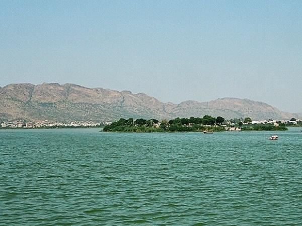 அணா சாகர் ஏரி