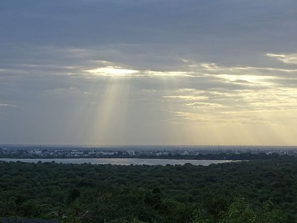 கிருஷ்ணா நதிக்கரை