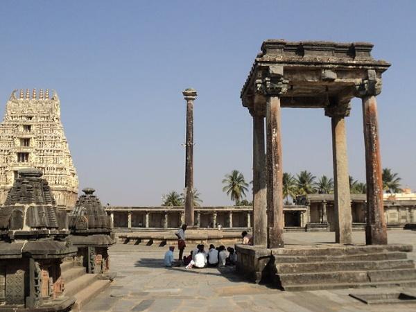 பேலூர் சுற்றுலா வழிகாட்டி - ஈர்க்கும் இடங்கள், எப்படி அடைவது பேலூர் சுற்றுலா வழிகாட்டி - ஈர்க்கும் இடங்கள், எப்படி அடைவது