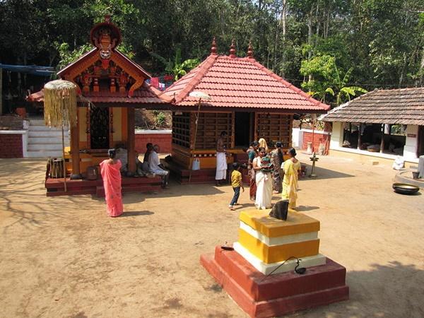 சமாதியில் சாது