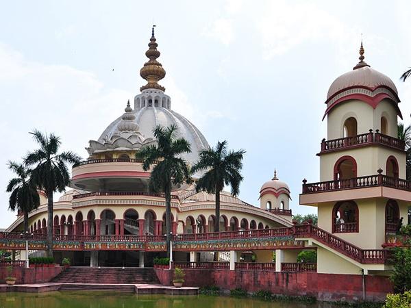 மாயாபூர் சுற்றுலா - ஈர்க்கும் இடங்கள், செய்யவேண்டியவை மற்றும் எப்படி அடைவது மாயாபூர் சுற்றுலா - ஈர்க்கும் இடங்கள், செய்யவேண்டியவை மற்றும் எப்படி அடைவது