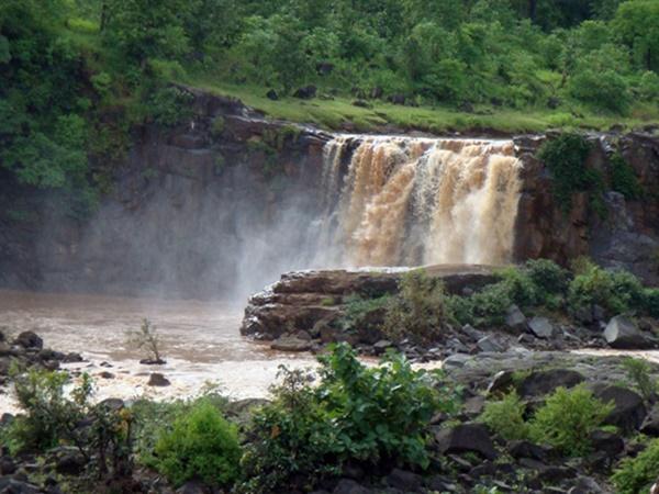 சாபுதாரா சுற்றுலா - ஈர்க்கும் இடங்கள், செய்யவேண்டியவை மற்றும் எப்படி அடைவது சாபுதாரா சுற்றுலா - ஈர்க்கும் இடங்கள், செய்யவேண்டியவை மற்றும் எப்படி அடைவது