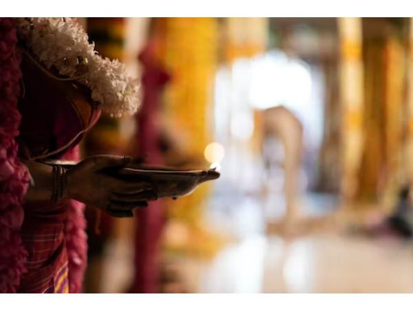 விளக்கு ஏற்றும் முறை